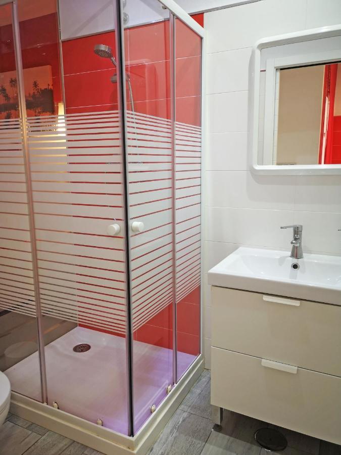 Conil Red-Black Apartment Conil De La Frontera Luaran gambar